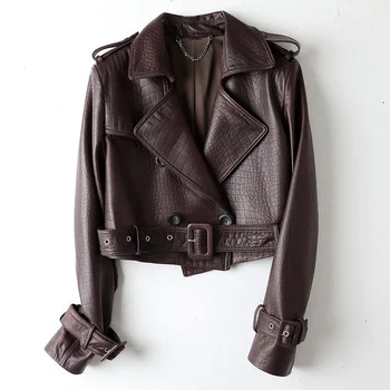 2024 Оригинальная кожаная куртка осень /зима, новая мотоциклетная куртка с отворотом из овчины с тиснением, короткий пояс, длинные рукава для женщин