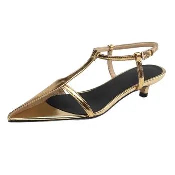 Модные женские босоножки с острым носком, Лето 2023, роскошный дизайн, обувь из натуральной кожи на низком каблуке для девочек, золотые вечерние туфли для леди